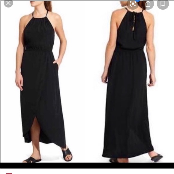 Athleta Ripple Keyhole Maxi Dress